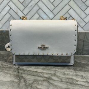 Coach Klare Crossbody In Signature